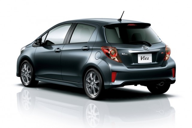 Toyota Vitz 2015