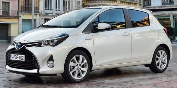 Toyota Vitz 2015