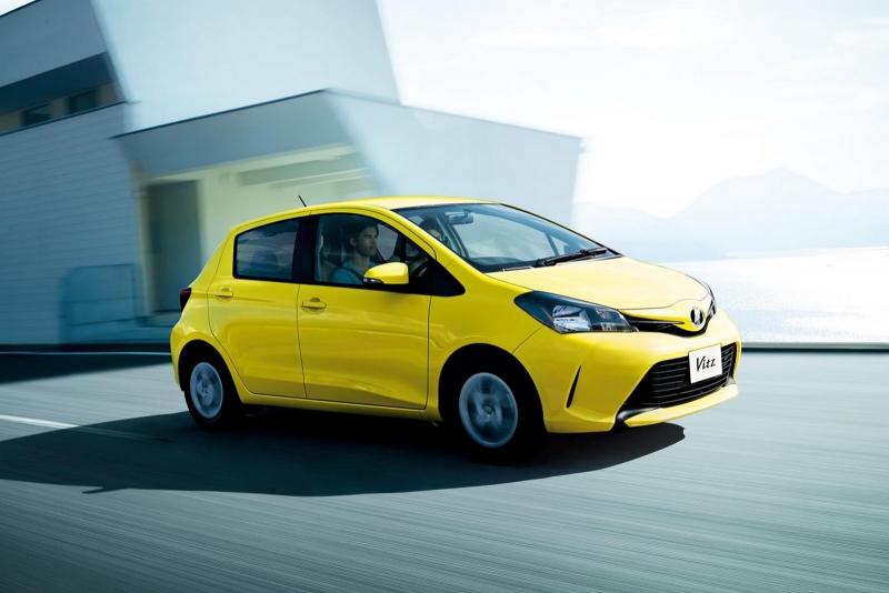 Toyota Vitz 2015
