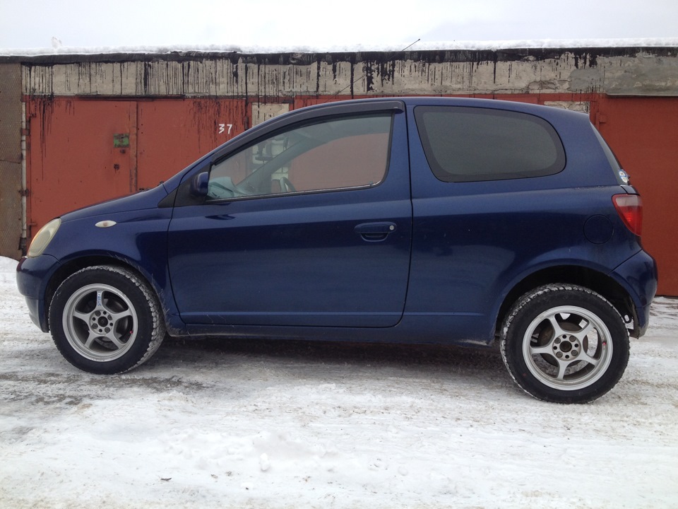 Toyota Vitz 4wd