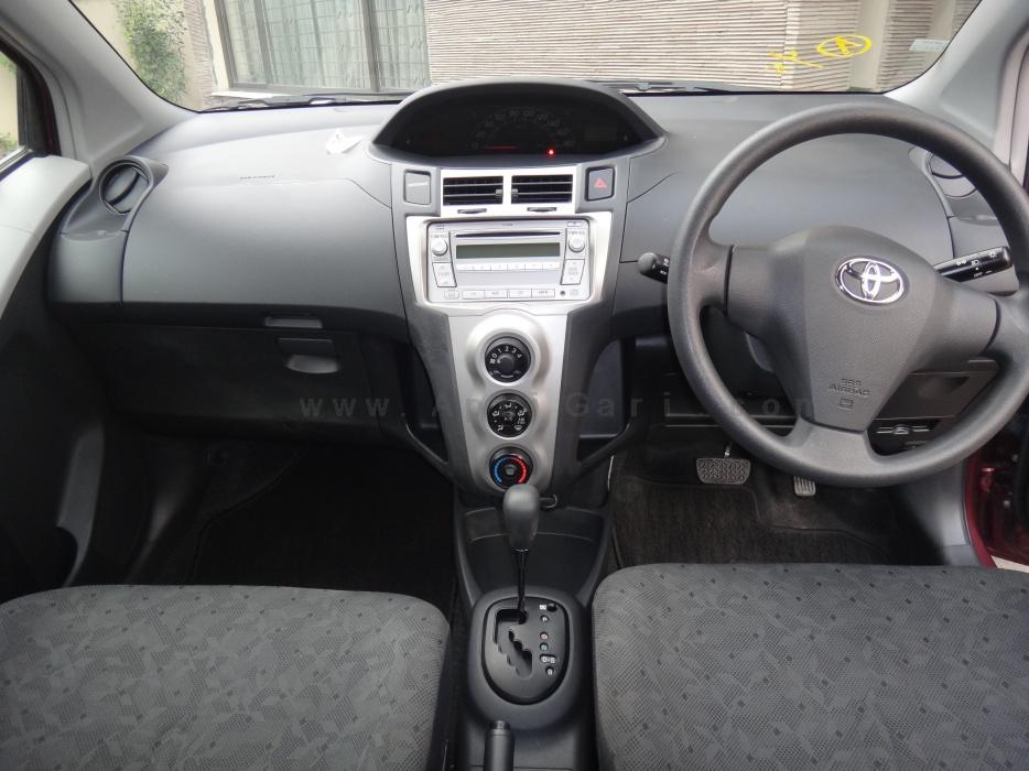 Toyota Vitz F