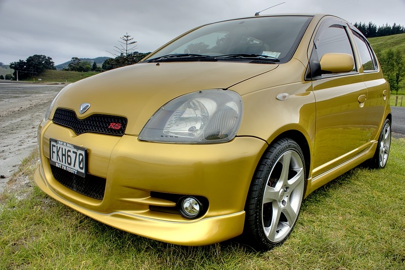 Toyota Vitz Rs 2001