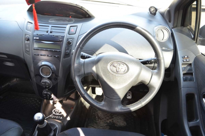 Toyota Vitz Rs 2008