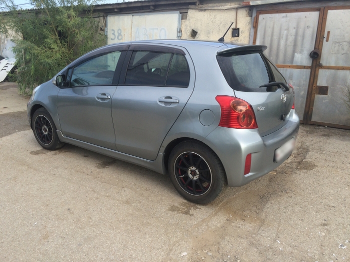 Toyota Vitz Rs 2010