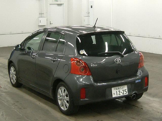 Toyota Vitz Rs 2010