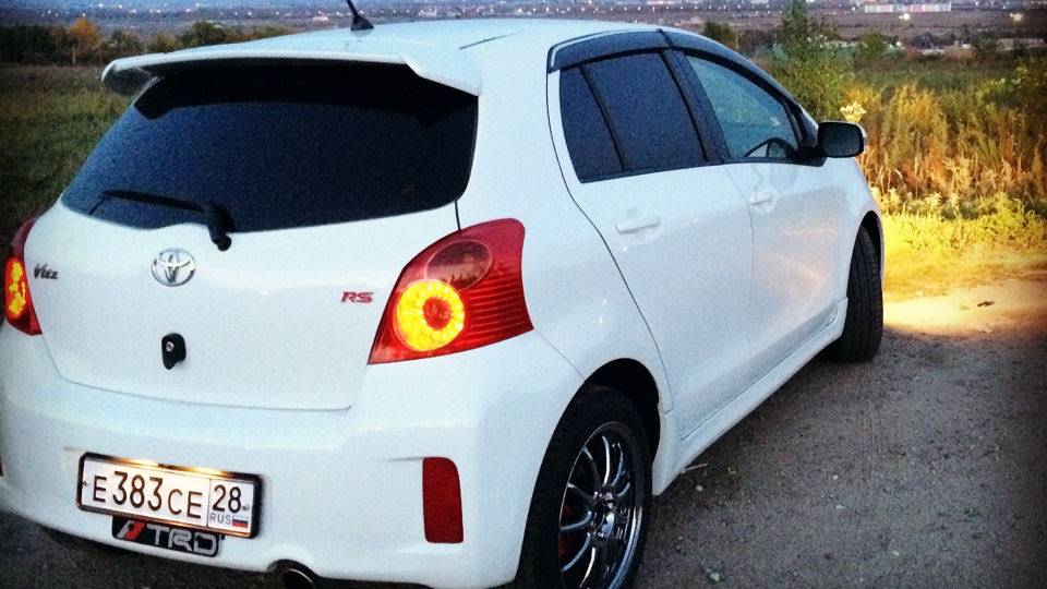 Toyota Vitz Rs 2010