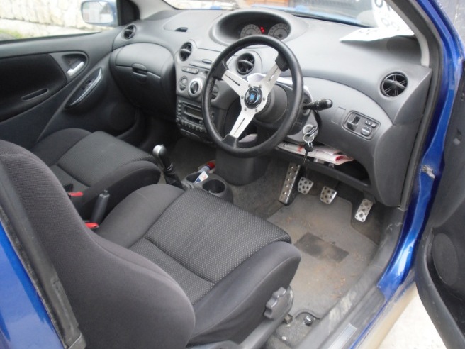 Toyota Vitz Rs 2010