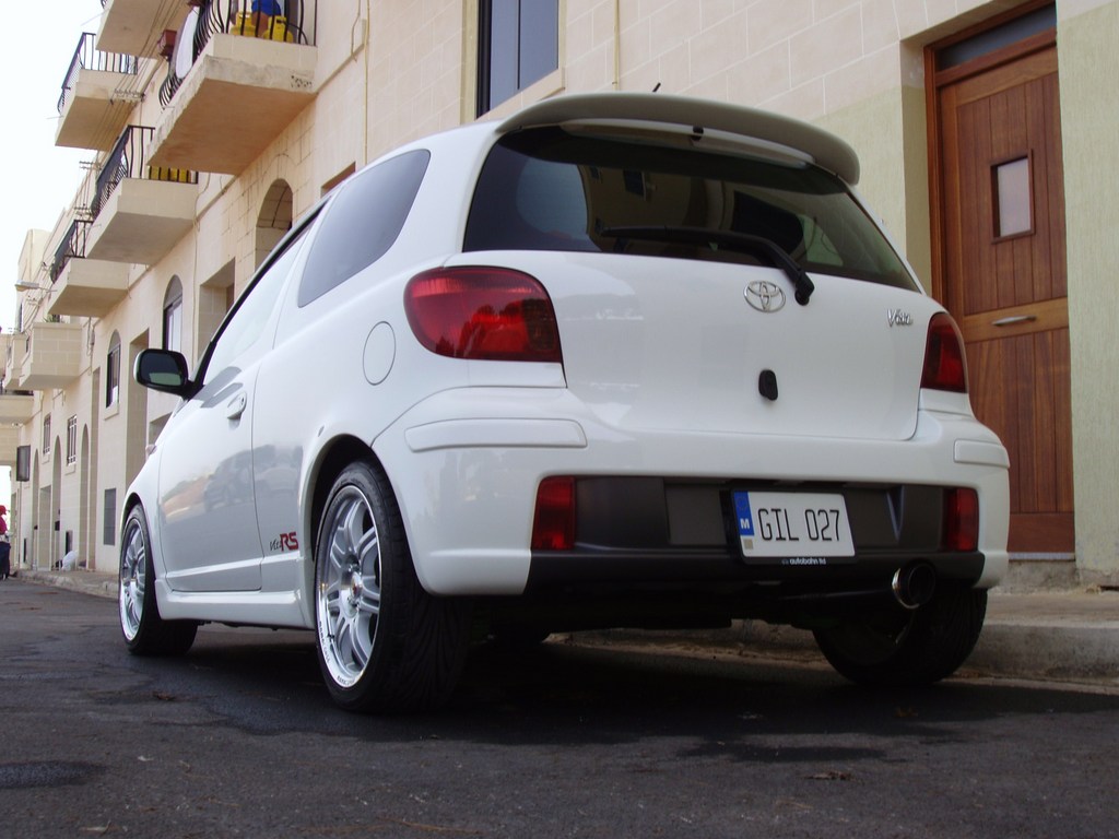 Toyota Vitz Rs