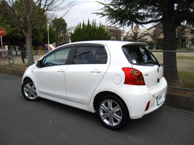 Toyota Vitz Rs