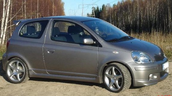 Toyota Vitz Rs
