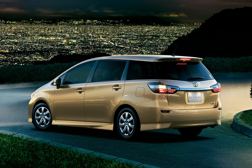 Toyota Wish 2.0 2012