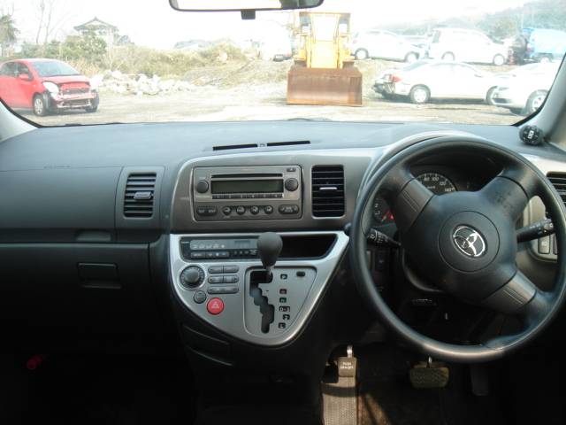 Toyota Wish 2004