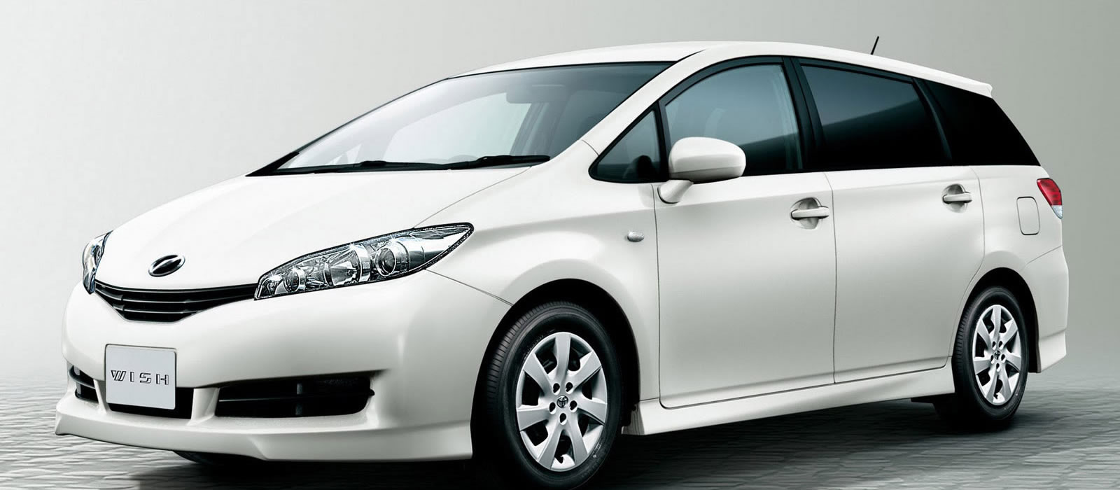 Toyota Wish 2011