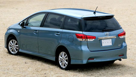 Toyota Wish 2014