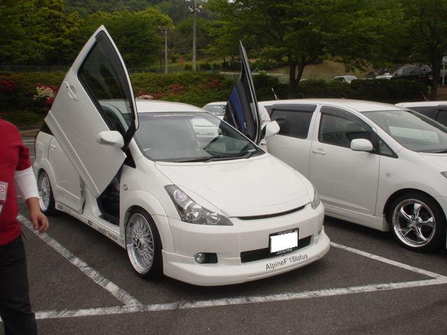 Toyota Wish Modified