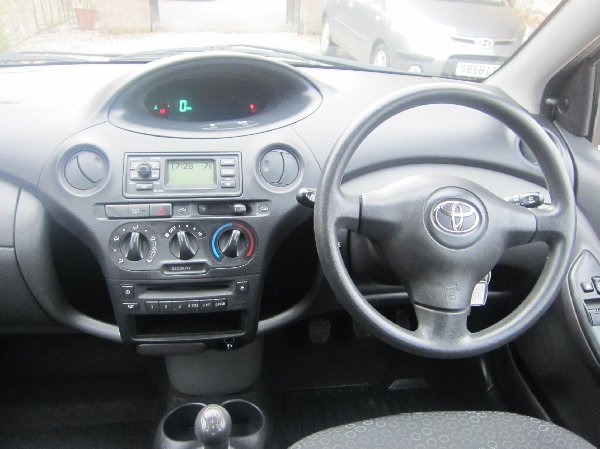 Toyota Yaris 1.0 Vvt-I