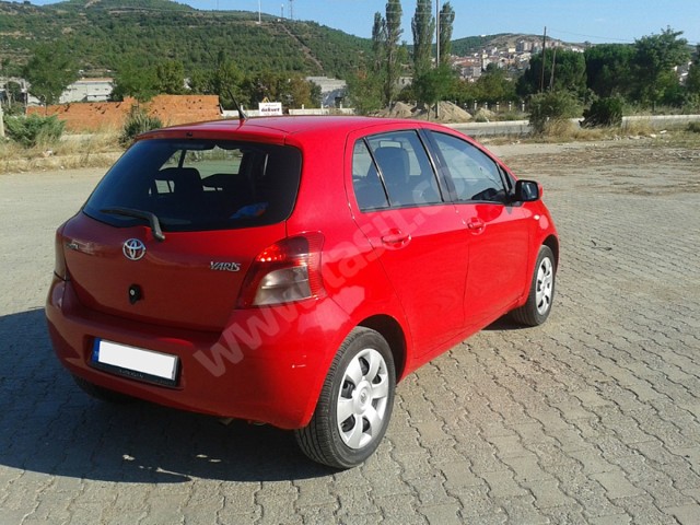 Toyota Yaris 1.0