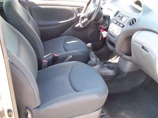 Toyota Yaris 1.0