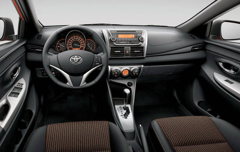 Toyota Yaris 1.3 E M
