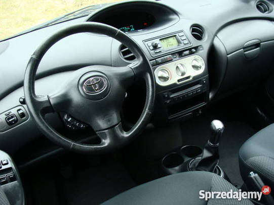 Toyota Yaris 1.3 Vvt-I Toyota Yaris 1.3 Vvt-I
