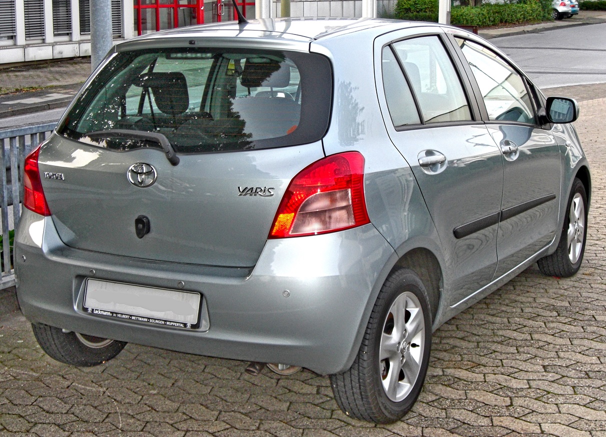 Toyota Yaris 13