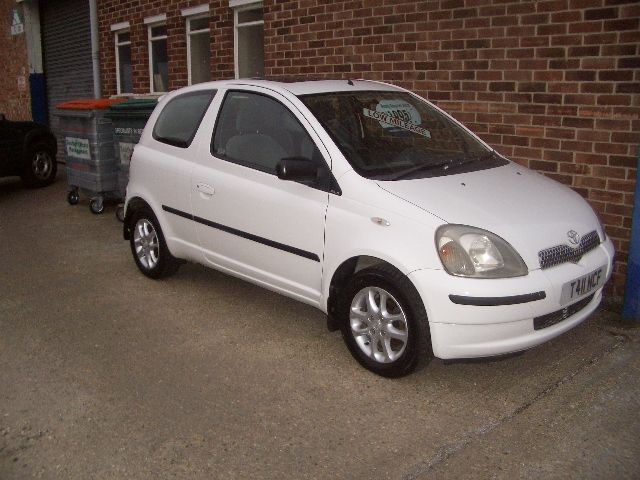 Toyota Yaris 1995