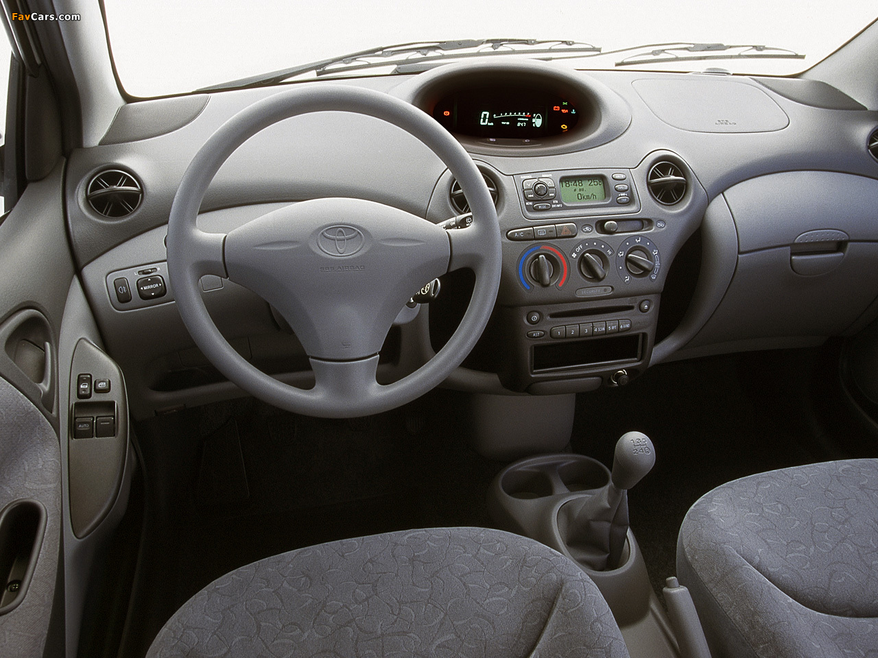 Toyota Yaris 1999