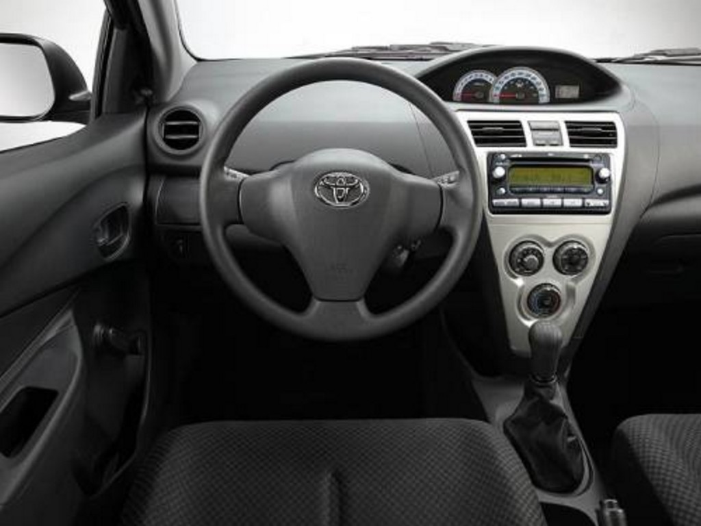 Toyota Yaris 2006