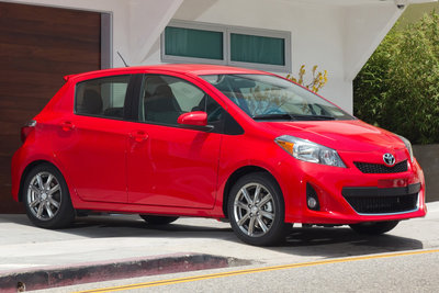 Toyota Yaris 5d