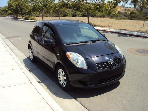 Toyota Yaris Black