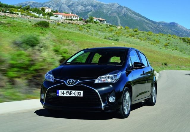 Toyota Yaris Hatchback 2015