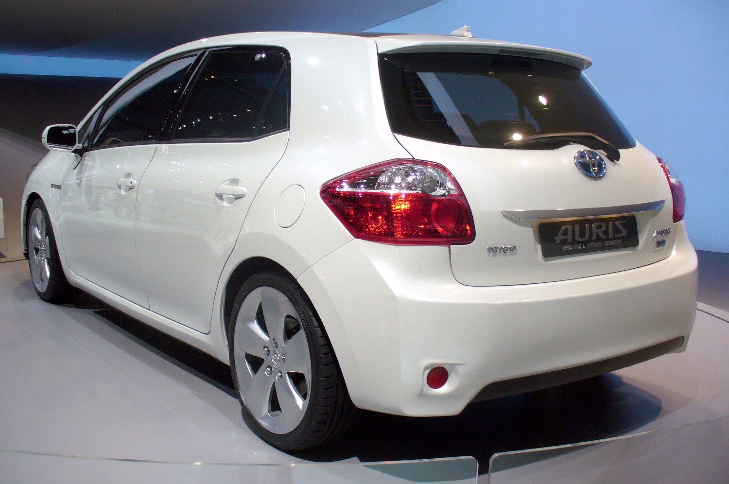 Toyota Yaris Hsd Hybrid