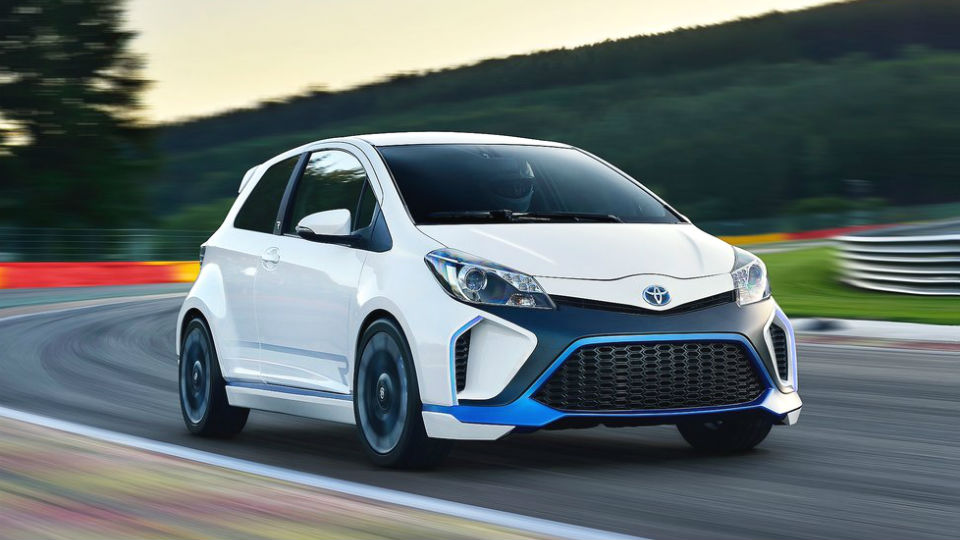 Toyota Yaris Hybrid-R