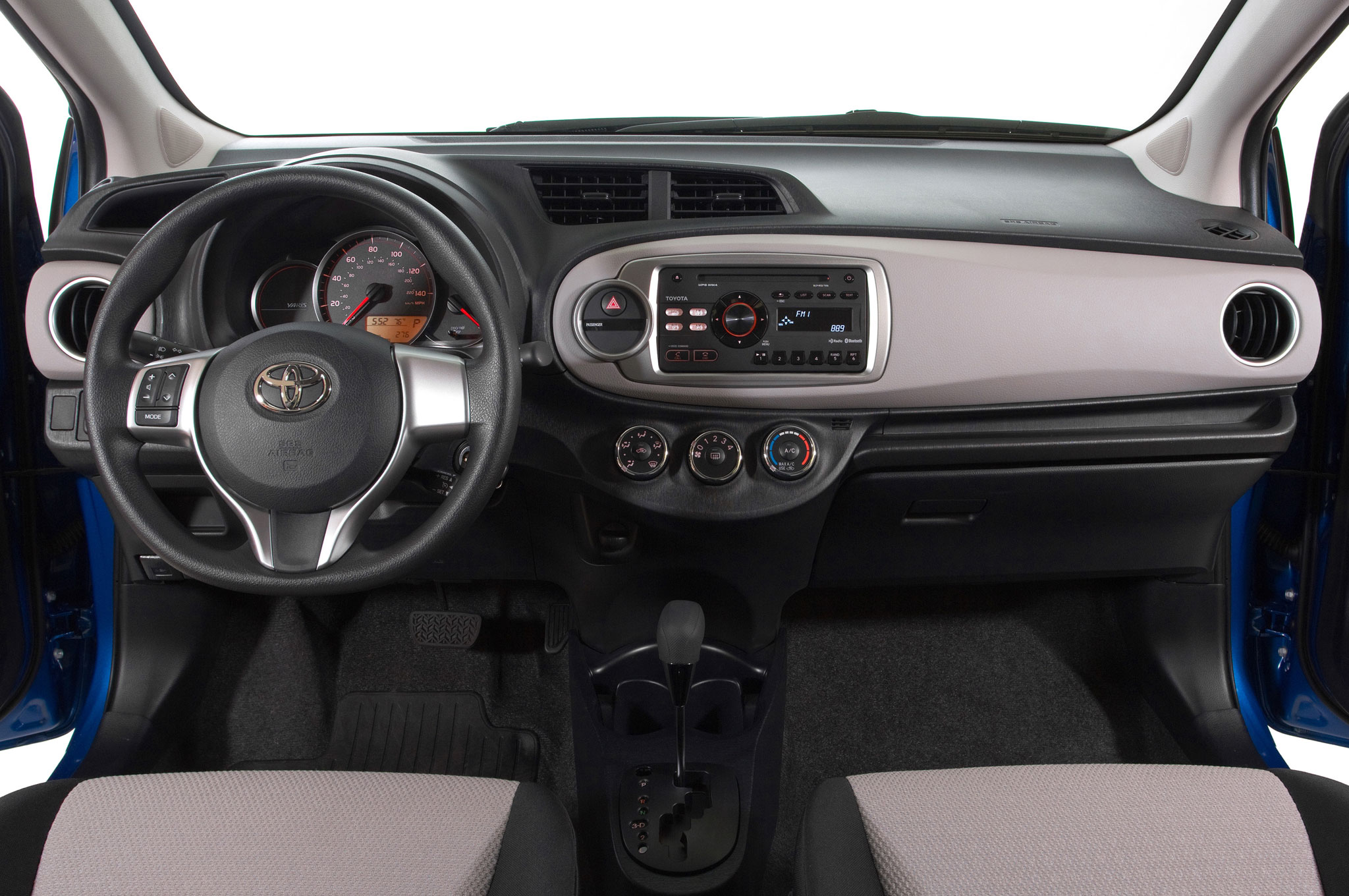 Toyota Yaris Le 2013