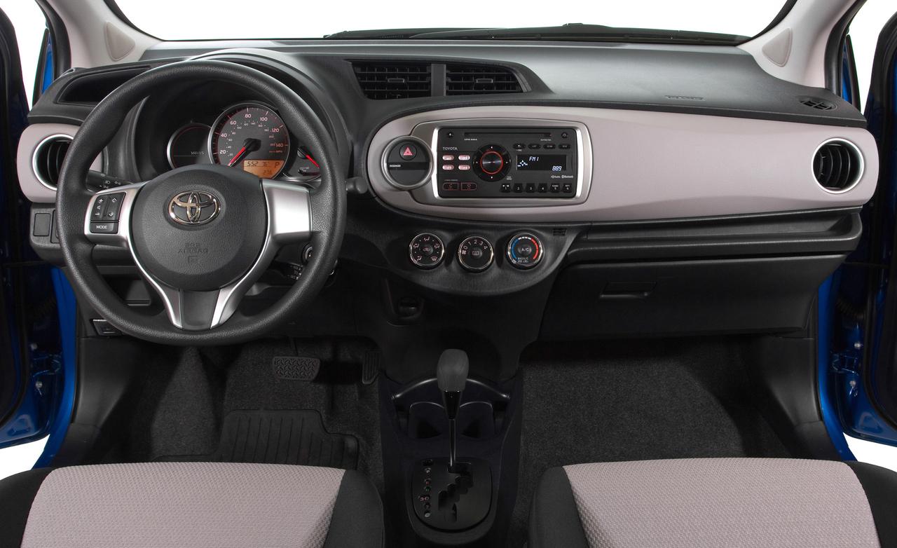 Toyota Yaris Le 2014