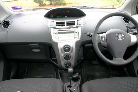 Toyota Yaris Manual