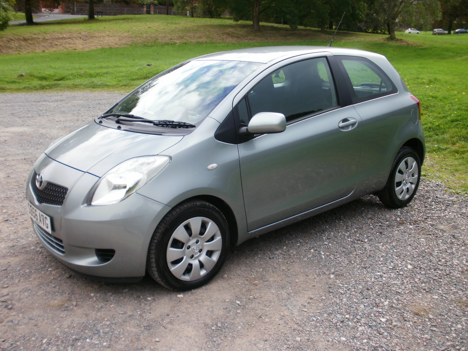 Toyota Yaris Mmt