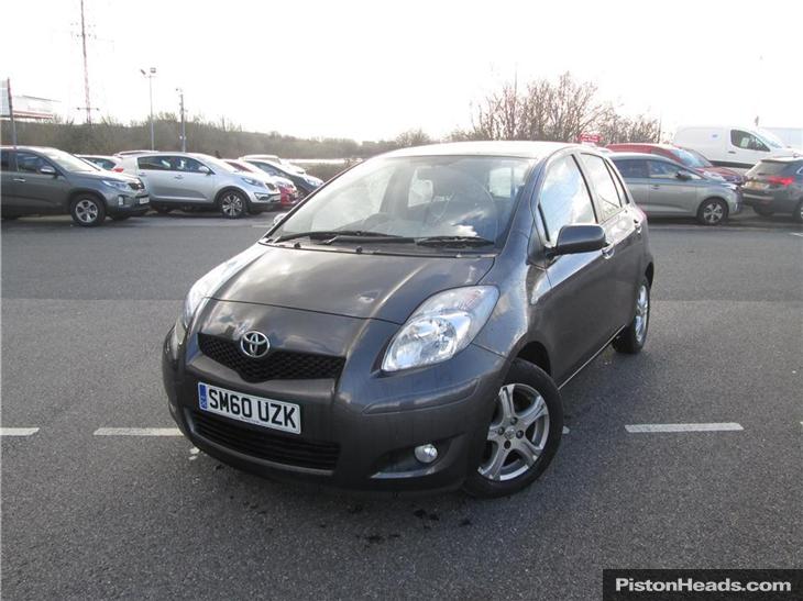 Toyota Yaris Mmt