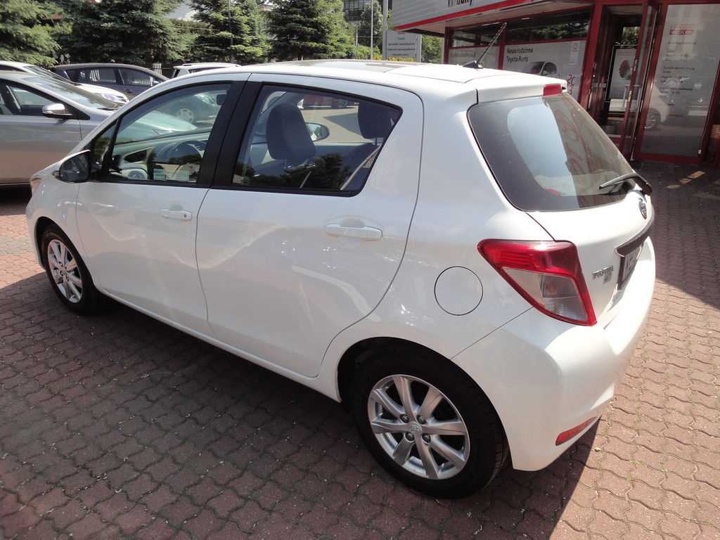 Toyota Yaris Prestige