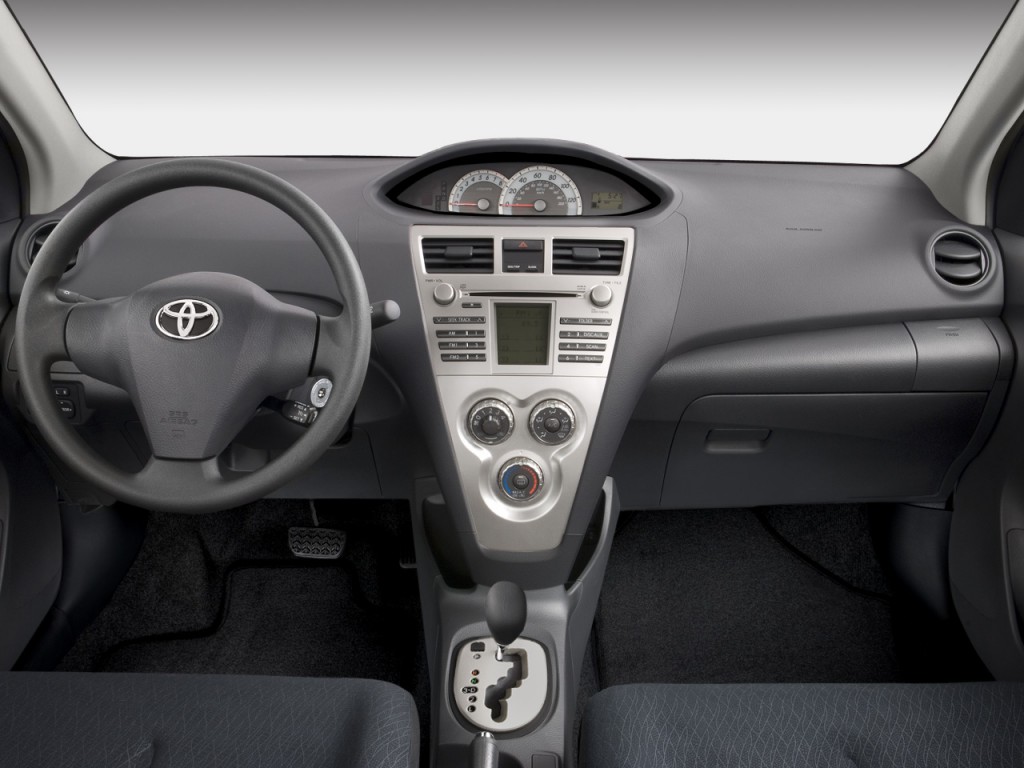 Toyota Yaris S Sedan