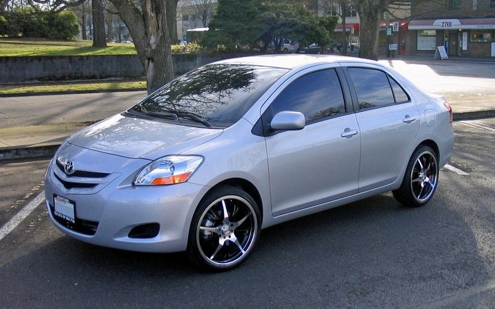 Toyota Yaris Sedan 2007