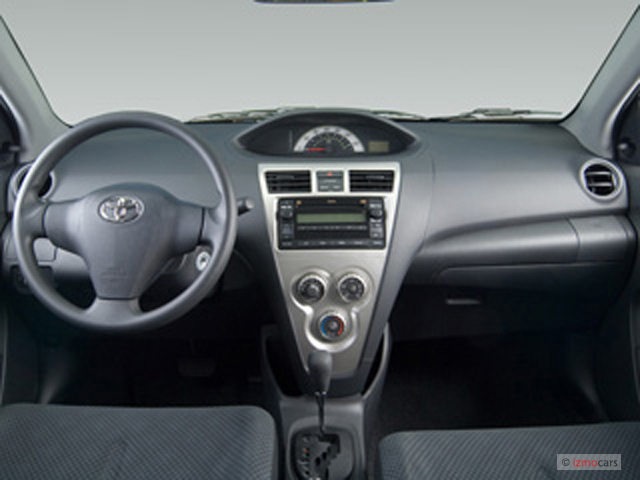 Toyota Yaris Sedan 2007