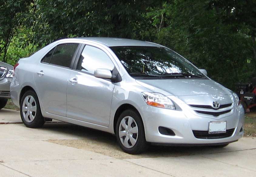 Toyota Yaris Sedan 2009