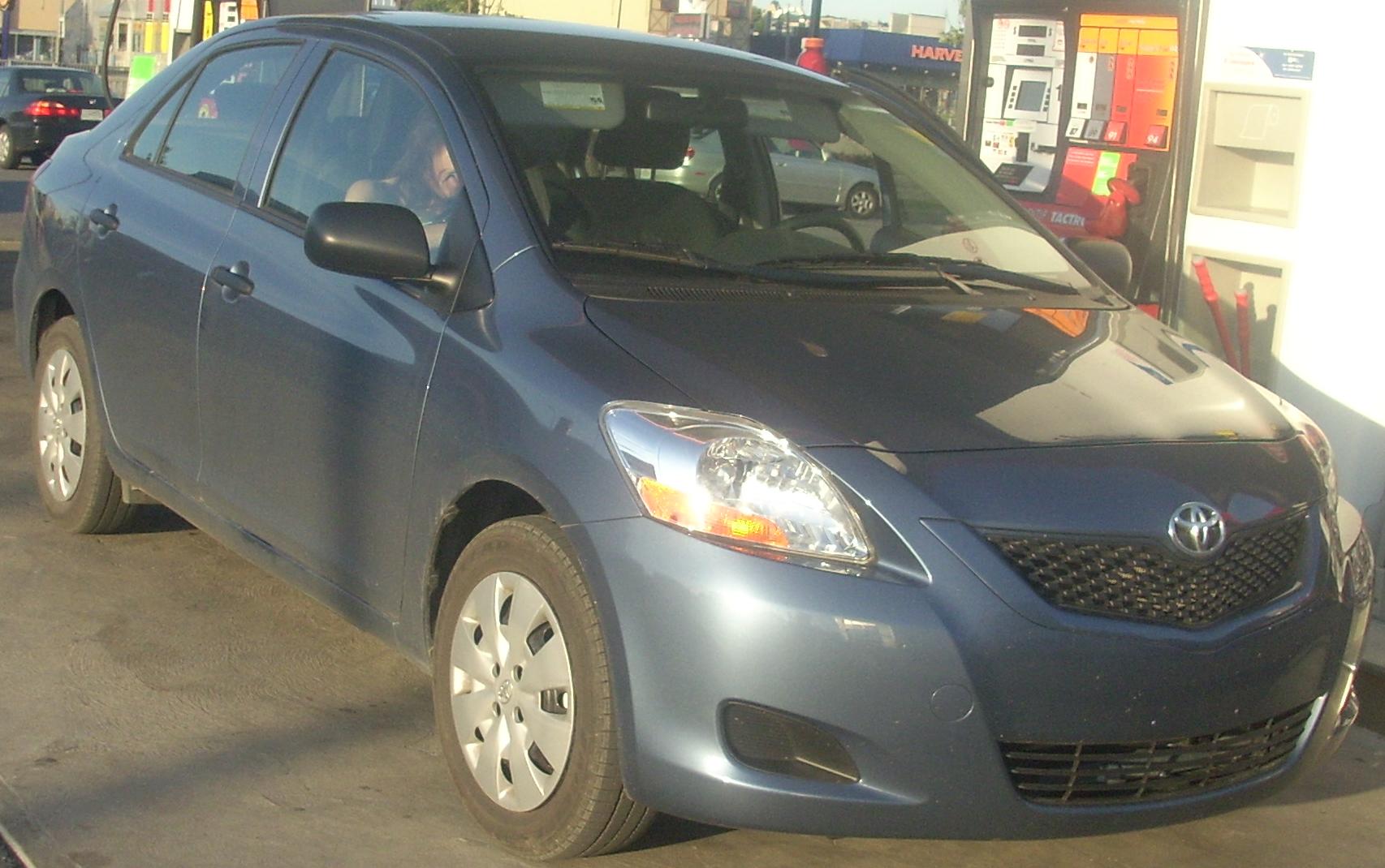 Toyota Yaris Sedan 2009