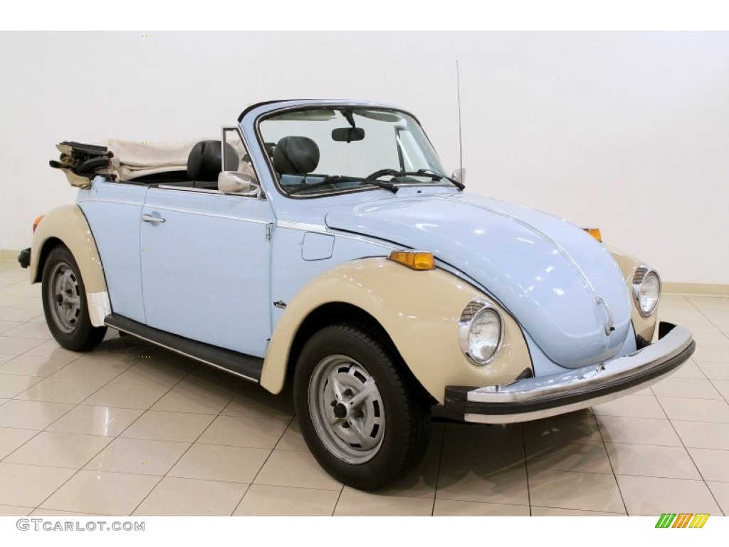 Volkswagen Beetle Light Blue Convertible
