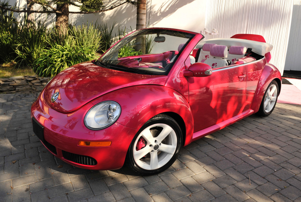 Volkswagen Beetle Pink