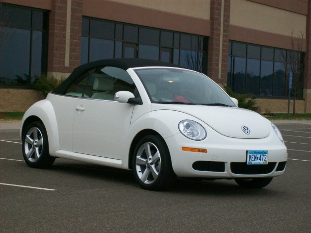 Volkswagen Beetle White Convertible