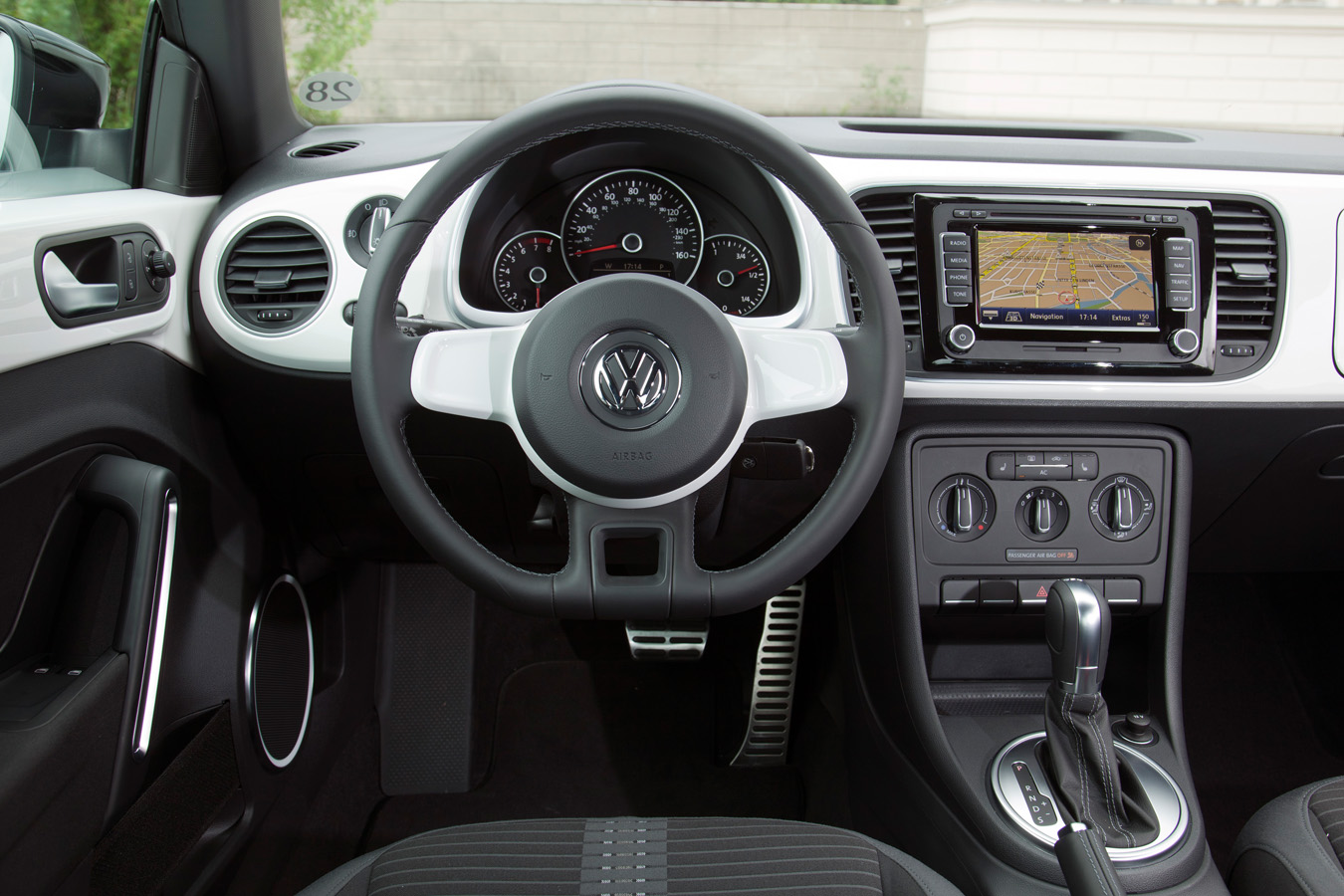 Volkswagen Beetle White