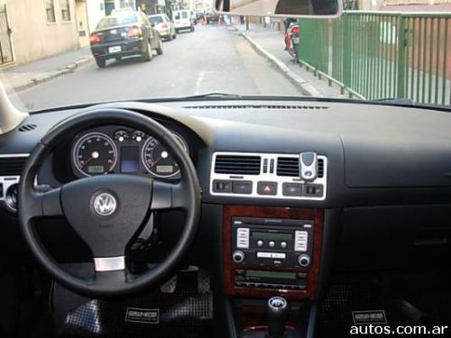 Volkswagen Bora 1.8 T Highline