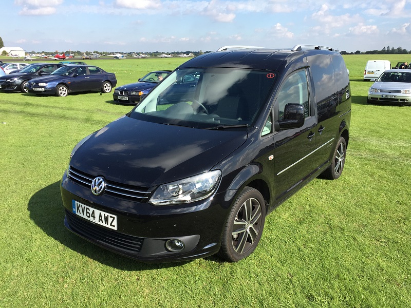Volkswagen Caddy Black Edition